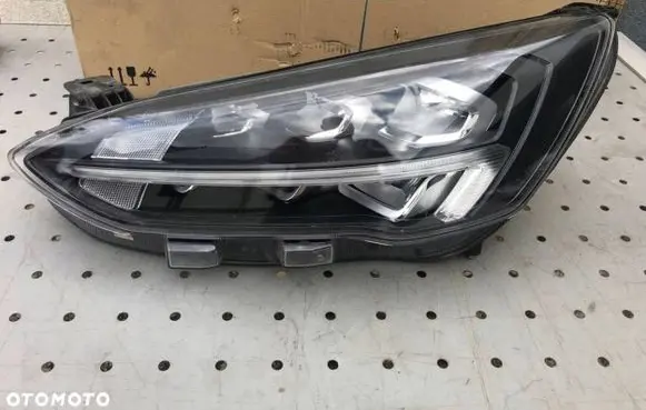 Ford Focus Headlight/headlamp MX7B13E015EB