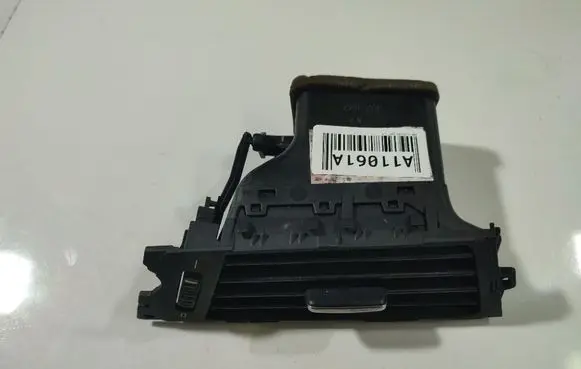 BMW 3 E90 E91 Dash center air vent grill E3222W