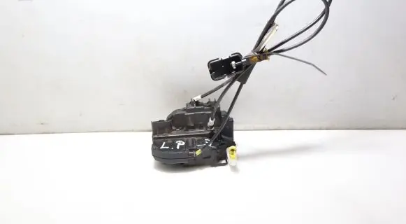 Nissan Micra Front door lock