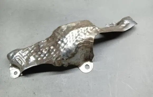 Dacia Lodgy Exhaust heat shield 140139996R 00021153
