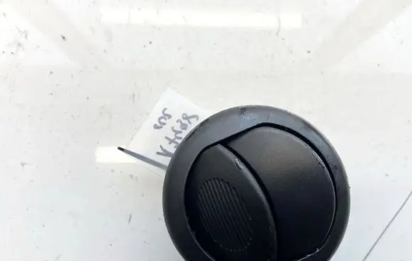 Fiat Doblo Dash center air vent grill