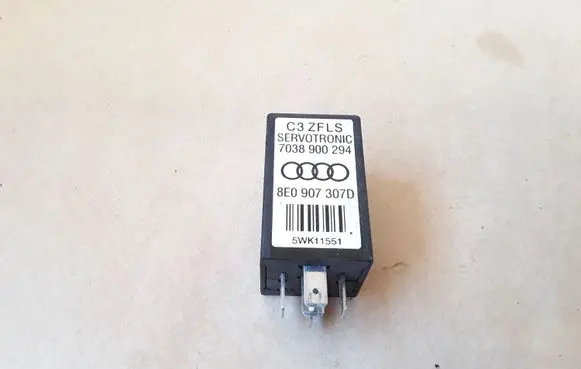 Audi A4 S4 B7 8E 8H Other relay 8E0907307D 7038900294