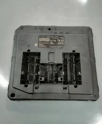 Volkswagen Polo VI Central body control module 2Q0937090