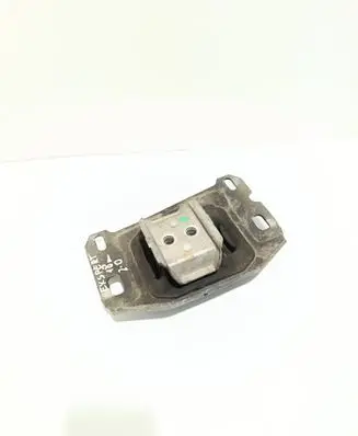 Peugeot Expert Gearbox mount 9673768580D