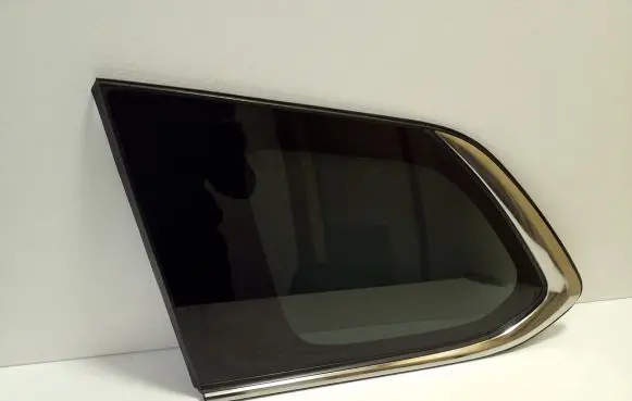 Mitsubishi Outlander Rear side window