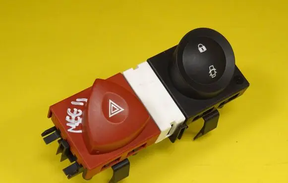 Hazard light switch