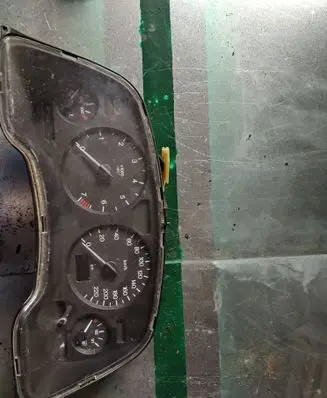 Opel Zafira A Speedometer (instrument cluster) 09181213