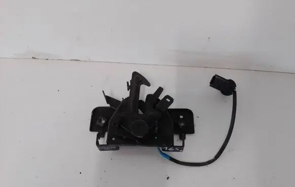 Renault Megane IV Engine bonnet/hood lock/latch loop/hook 656012164R