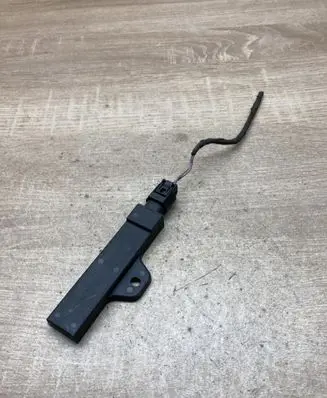 BMW 7 F01 F02 F03 F04 Keyless system antenna 9220831