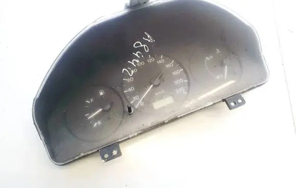 Mazda 323 Speedometer (instrument cluster) bh4ab