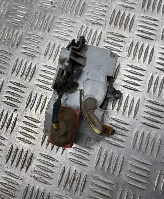 Peugeot 406 Front door lock