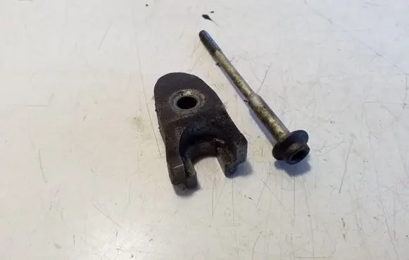 Porsche Cayenne (92A) Fuel Injector clamp holder 059216J