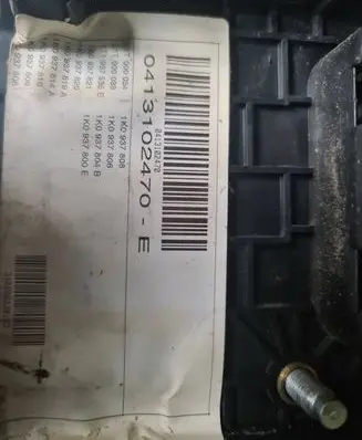 Volkswagen Touran I Fuse box set 1K0937804B 1K0937808