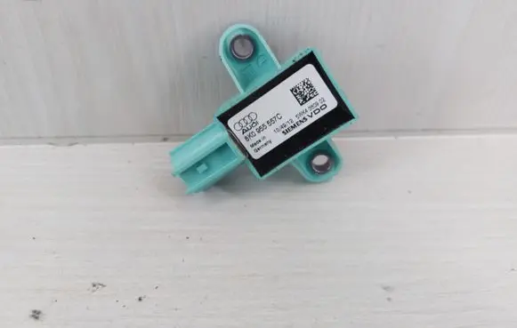 Audi Q5 SQ5 Airbag deployment crash/impact sensor 8K0955557C