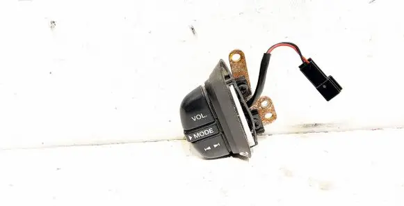 Land Rover Discovery Multifunctional control switch/knob P18111