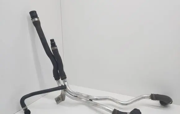 Mercedes-Benz C W205 Engine coolant pipe/hose A2055002872