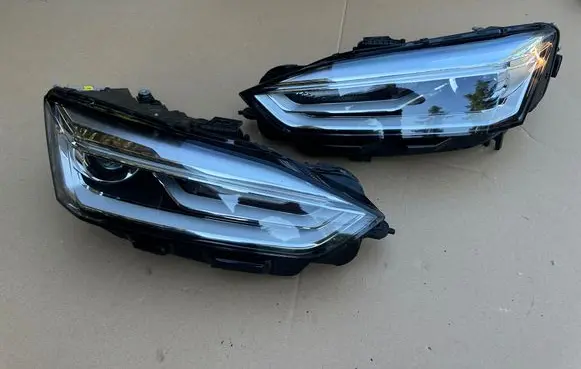 Audi A5 Headlights/headlamps set 8W6941006D 8W6941005D