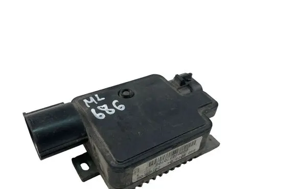 Ford Kuga I Fan control module 940002904