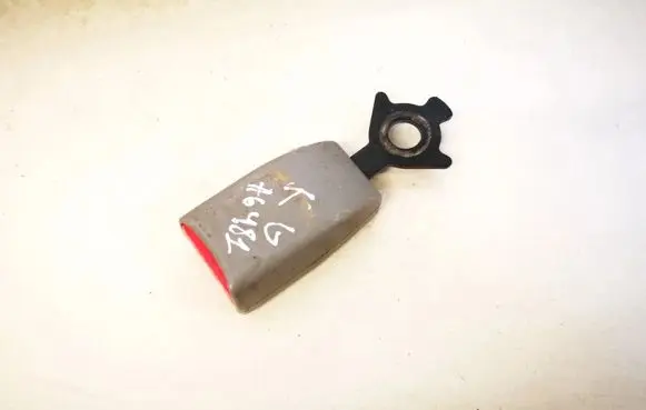 Mazda Premacy Rear seatbelt buckle