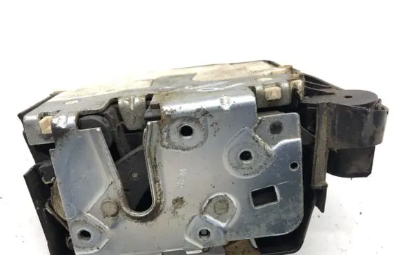 Land Rover Freelander Front door lock 