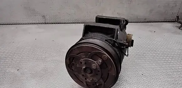 Volvo XC90 Air conditioning (A/C) compressor (pump) 8708581