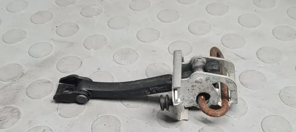 BMW X3 E83 Front door check strap stopper 7176801