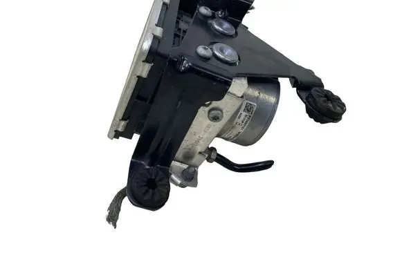 Volvo XC60 ABS Pump 31680098 P31680101