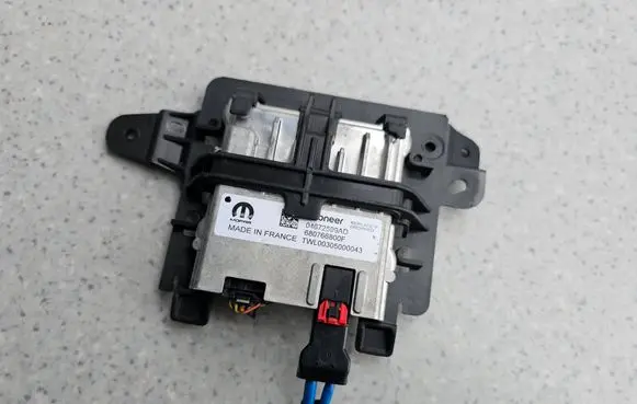 Jeep Grand Cherokee WL Cruise control unit/module 680766800F