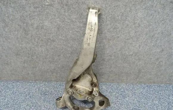 Mercedes-Benz C AMG W205 Other front suspension part 2054600