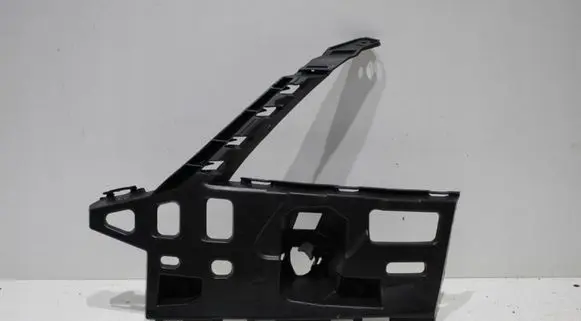 Skoda Octavia Mk3 (5E) Front bumper mounting bracket 5E0807055D
