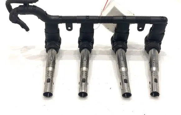 Volkswagen PASSAT B6 High voltage ignition coil 06F971824A