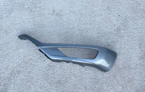 Volvo XC90 Front bumper splitter molding 31383800