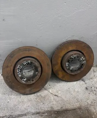 Mercedes-Benz E W212 Front brake disc