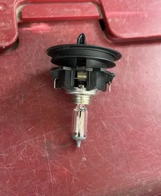 Volkswagen Touran I Headlight/headlamp bulb 1300636277