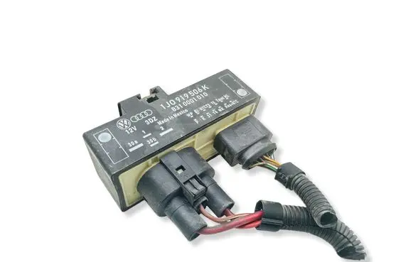 Volkswagen New Beetle Coolant fan relay 1J0919506K