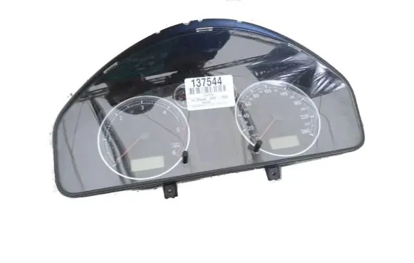 Volkswagen Sharan Speedometer (instrument cluster) 7M3920800H