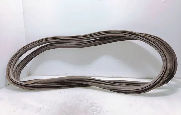Trunk rubber seal (body)