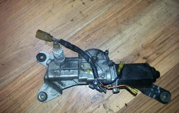 Nissan Sunny Rear window wiper motor 2871060r00