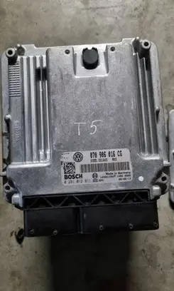Volkswagen Transporter - Caravelle T5 Engine control unit/module 070906016CG 0281012911