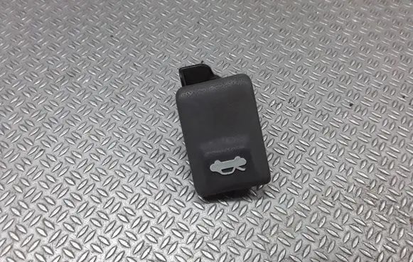Engine bonnet (hood) release handle