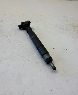Mercedes-Benz Sprinter W906 Fuel injector 28342997