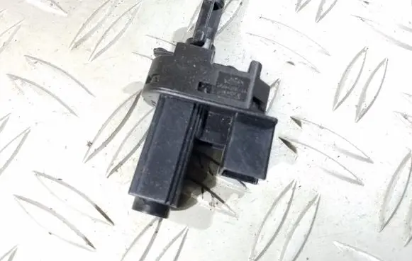 Clutch pedal sensor