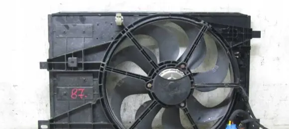 Citroen C4 II Picasso Electric radiator cooling fan