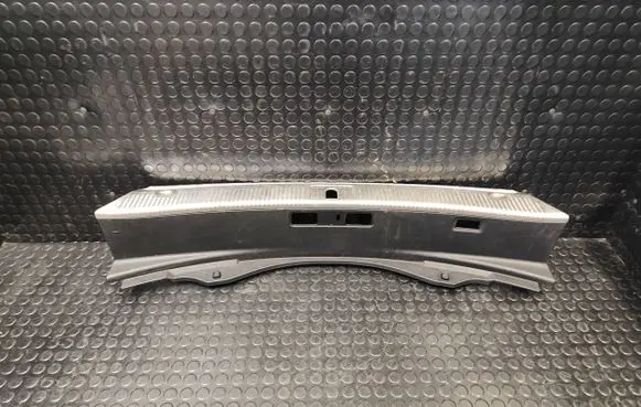 Audi A8 S8 D4 4H Trunk/boot sill cover protection 4H0863471