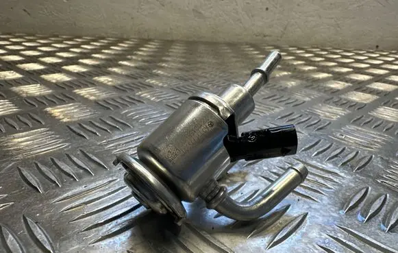 Mercedes-Benz C W206 AdBlue injector A0004905300 EA0002 2221204589402