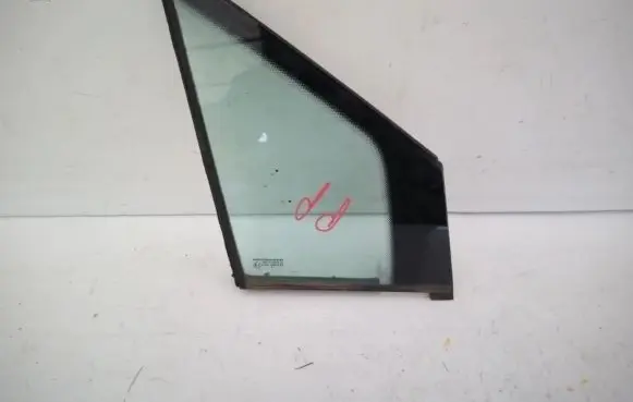 Peugeot 807 Front door vent window glass four-door 