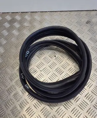 Hyundai Santa Fe Rear door rubber seal (on body) 