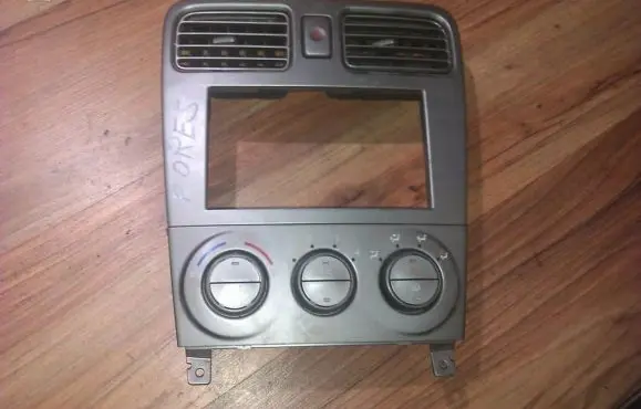 Subaru Forester SG Climate control unit 72311sa020