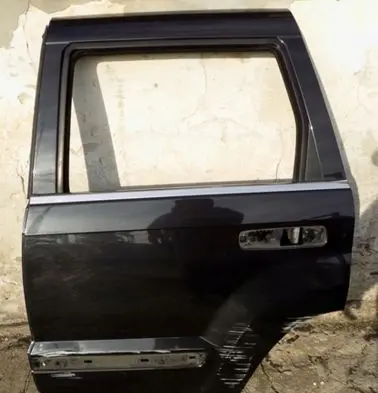 Jeep Grand Cherokee (WK) Rear door