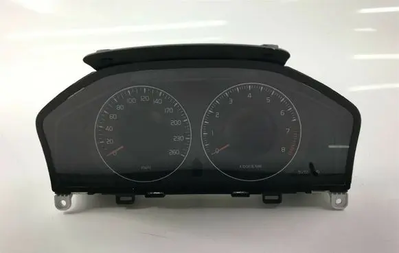Volvo V70 Speedometer (instrument cluster) 31270898AA P2443